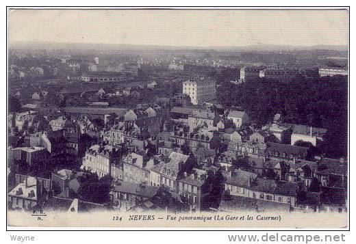 58 - Nièvre - Nevers - Vue Panoramique - La Gare Et Les Casernes - Nevers