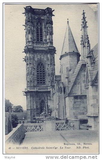 58 - Nièvre - Nevers - Cathédrale Saint-Cyr, La Tour - Nevers