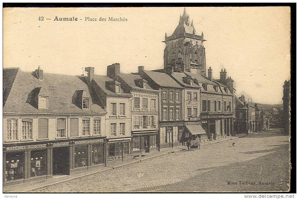 76 - AUMALE - Place Du Marché - 1917 - Aumale