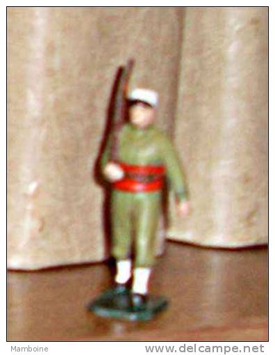 2 Legionnaires ~~ Metal  Hauteur 60 (sur Kepi) - Tin Soldiers