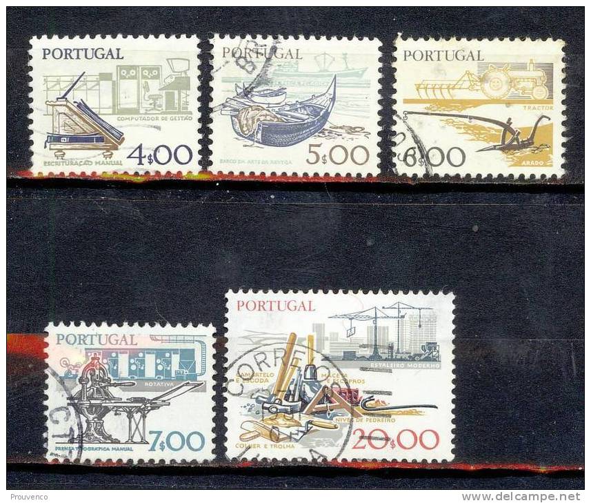 PORTUGAL 1978  YT 1368 A 1372 COMPLET   TB - Usati