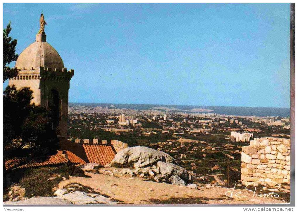 CPSM.  ALLAUCH. SOMMET DE N.D. DU CHATEAU . AU  LOIN MARSEILLE. - Allauch