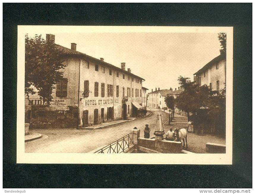 Montluel (AIN 01) - Pont Sur La Sereine Et Grande Rue ( Animée Café Hôtel Du Midi Ed. DALMAS Tabacs N°3) - Montluel