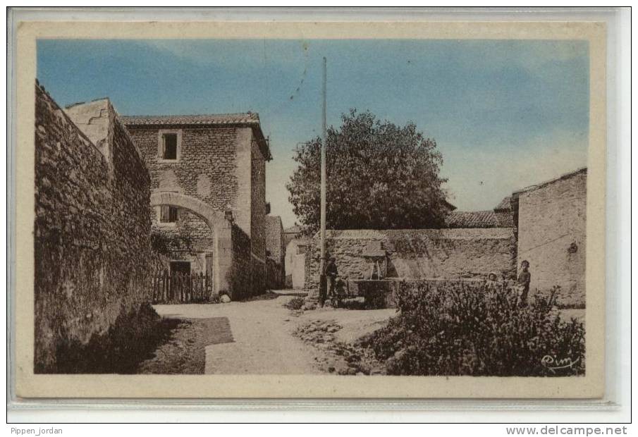 84 CABRIERES D'AVIGNON  **RUE Des PASQUIERS** - Cabrieres D'Aigues