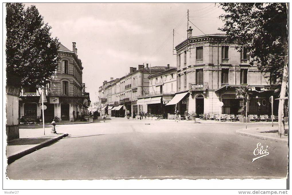 Cpsm Noir Et Blanc Dentelé MARMANDE Rue Du Générale De Gaulle - Marmande