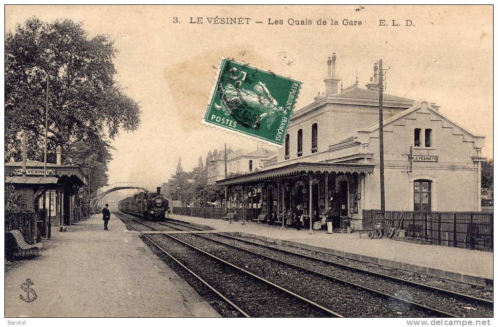 LE VESINET - Les Quais De La Gare - Le Vésinet