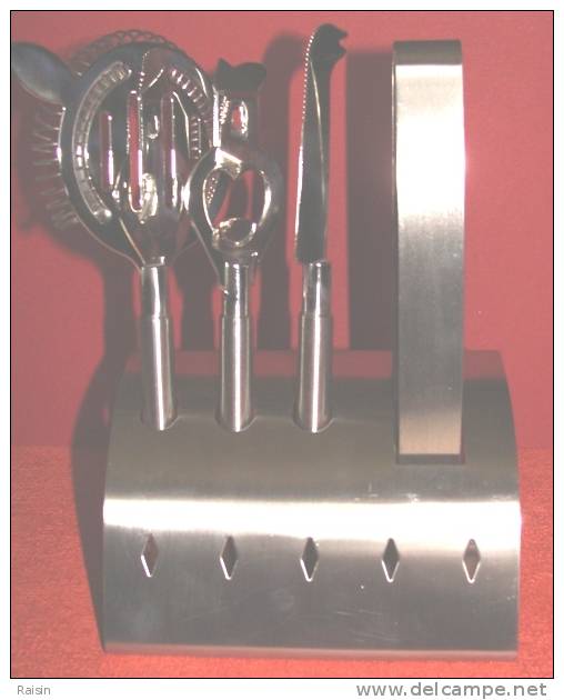 Service Bar Inox à Offrir 5 Pièces Séparateur Oeuf Couteau  Décapsuleur  Pince à Glace  Support  Neuf  TBE  (voir Info) - Swizzle Sticks