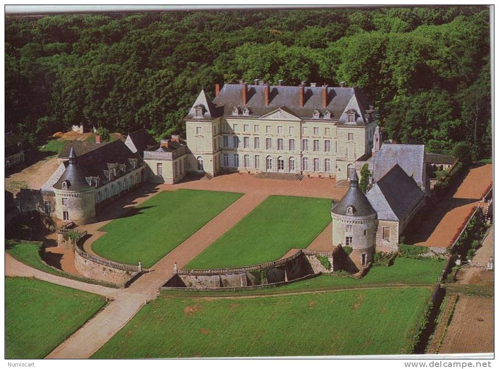 SUPERBE CPM..DE..MAZE..BELLE VUE AERIENNE DU CHATEAU DE MONTGEOFFROY.. - Other & Unclassified