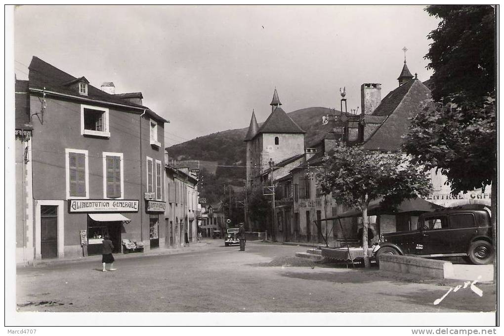 SAINT PE DE BIGORRE 65 L´Eglise Et La Route De Pau Avec Vieille Voiture Editions JovéTimbre 8 Francs Recto - Saint Pe De Bigorre