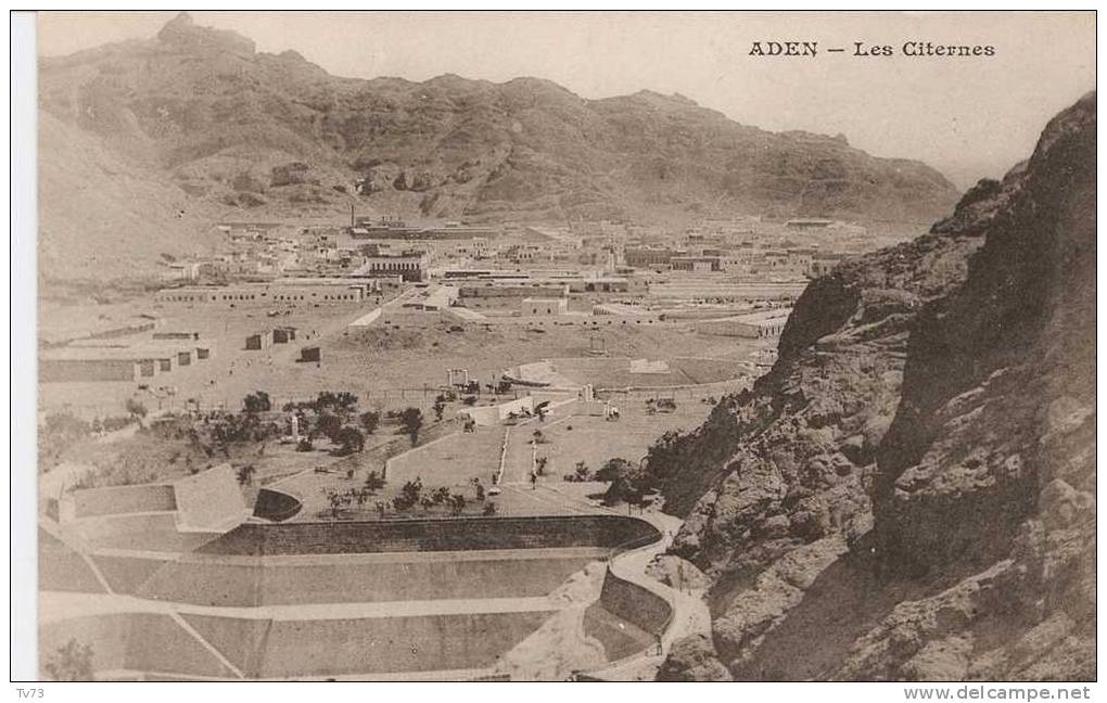 CpE0431 - ADEN - Les Citernes - Cpa Des Messageries Maritimes - (Yemen) - Yemen