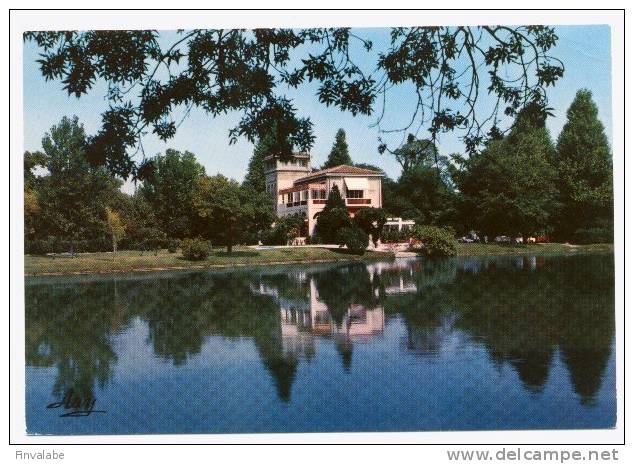 MARSEILLE Le Lac Du Parc Borely Son Chalet Et Son Restaurant (8A087) - Parks