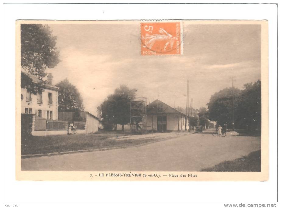 CPA-----94----LE PLESSIS-TREVISE-----PLACE Des FETES - Le Plessis Trevise