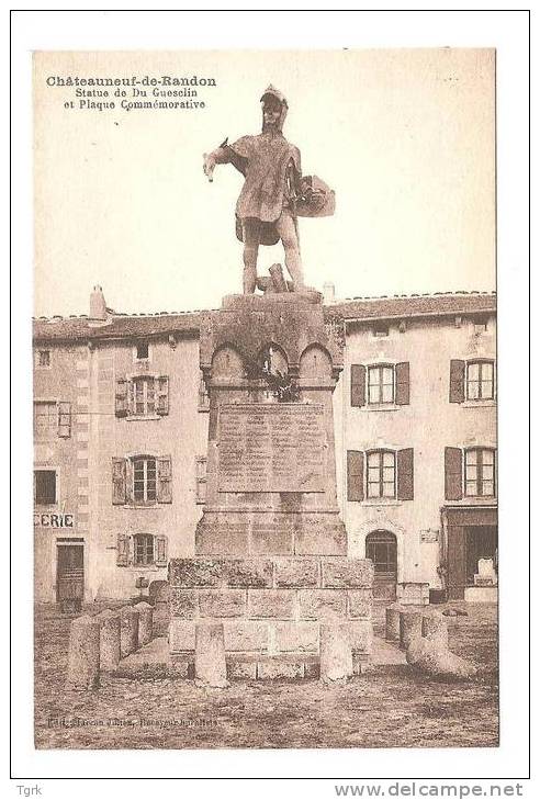 Châteuneuf De Randon Statue De Du Guesclin  Et Plaque Commémorative - Chateauneuf De Randon