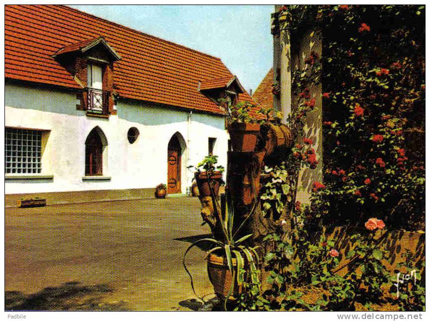 Carte Postale 94. L´Hay-les-Roses   Maison St-Vincent L'ancienne Ferme Trés  Beau Plan - L'Hay Les Roses