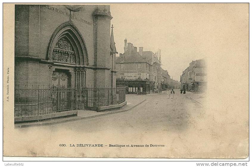 La Délivrande - Basilique Et Avenue De Douvres - La Delivrande