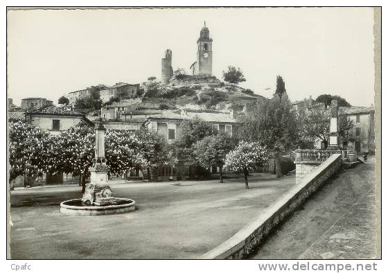 CP 1950 REILLANNE - PLACE ST DENIS - Autres & Non Classés