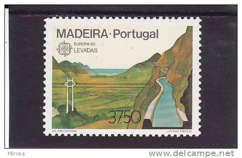 C1574 - Madere 1983 - Yv.no.89 Neuf** - 1983