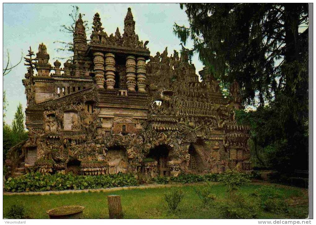 CPSM.  HAUTERIVES. LE PALAIS IDEAL. TRAVAIL D´UN SEUL HOMME FACADE NORD. - Hauterives