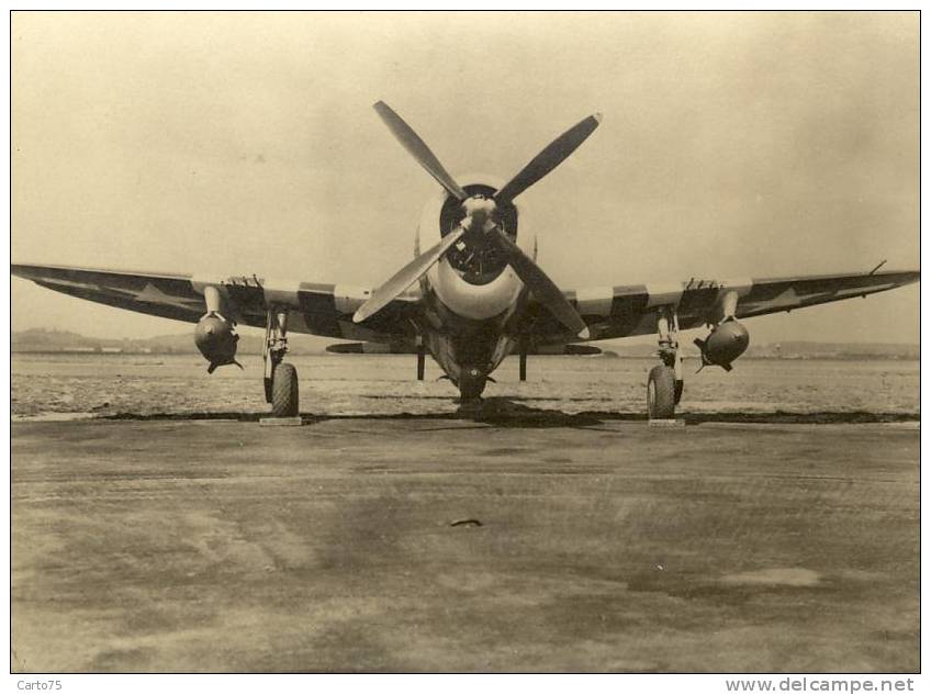 AVIONS - Chasseur-bombardier P-47 Thunderbolt (Américain) Le Plus Craint Par Les Allemands - Militaria - 1939-1945: 2a Guerra