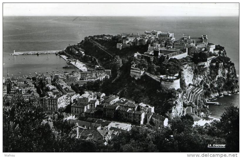 MONACO   -   Vue D'Ensemble Du Rocher Et De La Condamine    (carte Noir Et Blanc, Ayant Voyagé En 1955) - La Condamine