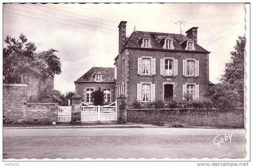 LANDIVY (Mayenne).  École Des Garçons - Landivy