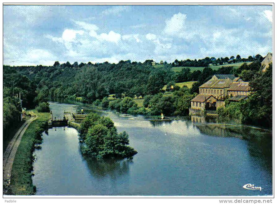 Carte Postale 53. Rochefort Et La Mayenne Trés  Beau Plan - Ernee