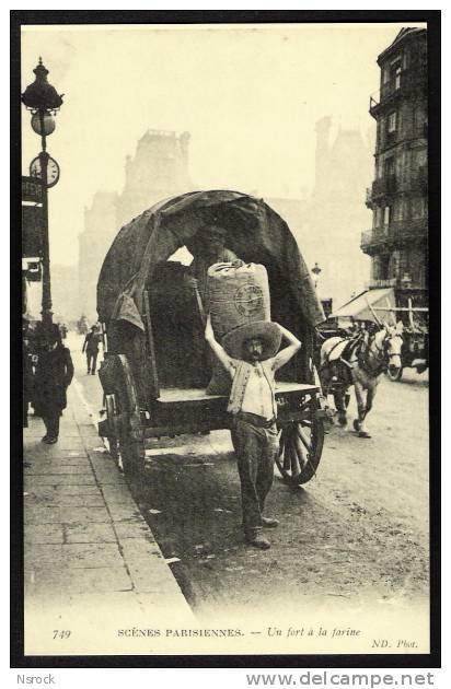 SCENES PARISIENNES. - Un Fort à La Farine - Petits Métiers à Paris