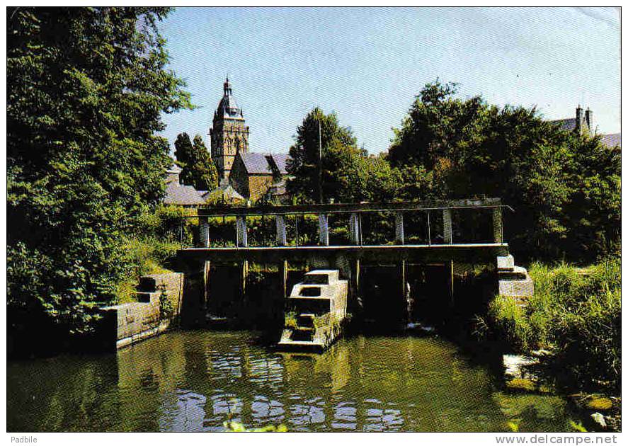 Carte Postale 50. Villedieu-les-Poëles  La Sienne A Déversoir Du Moulin Trés  Beau Plan - Villedieu