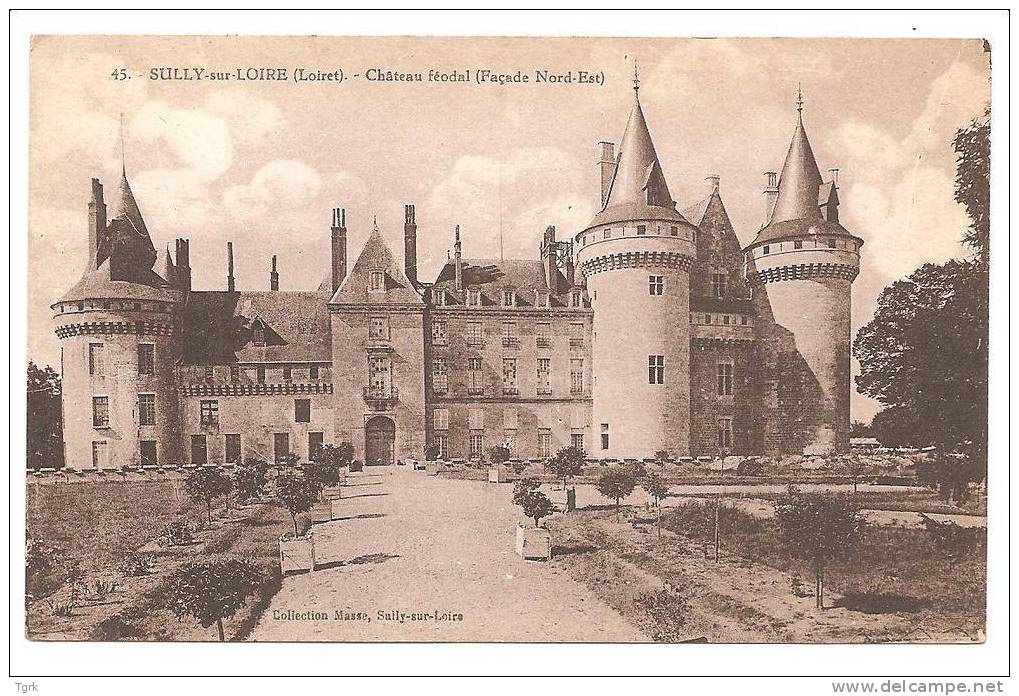 Sully Sur Loire  Château Féodal Façade Nord Est - Sully Sur Loire