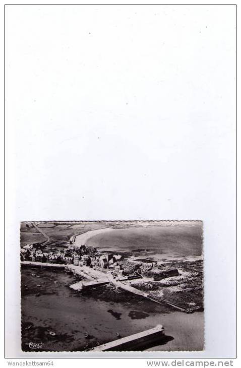 AK BARFLEUR (Manche) 7262 - Vue Aérienne - Entrée Du Port - Barfleur