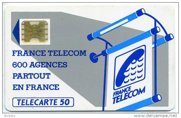 600 Agences  Te 9   SC5 OB  EF   5 N° Imp.  19729  Serigraphie  Diam 7  Texte 3   Cote 90€ - “600 Agences”