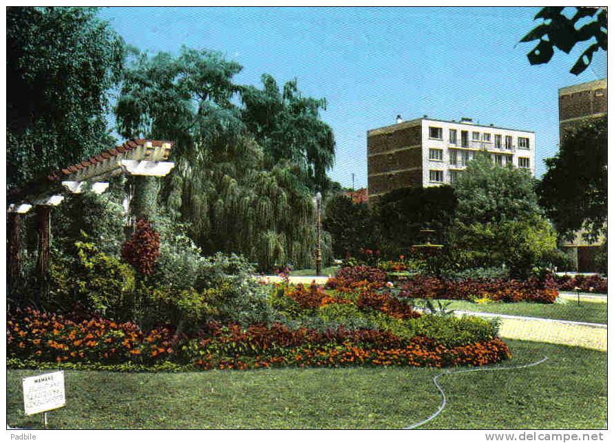 Carte Postale 93.  Rosny-Sous-Bois  Le Square Richard Gardebled Trés  Beau Plan - Rosny Sous Bois