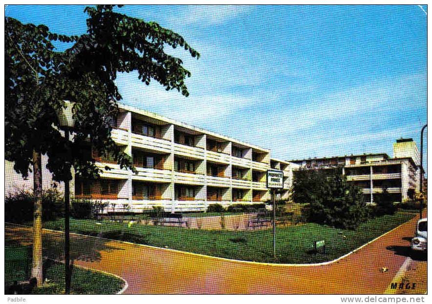 Carte Postale 95.  Sarcelles-Lochères  Cité Arepa Maison De Retraite  Trés  Beau Plan - Sarcelles