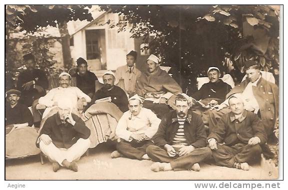 GUERRE 1914-1918- Ref No1088- Carte Photo Hopital Militaire Photographe A Charrouin A Tours - Bon Etat - Guerra 1914-18