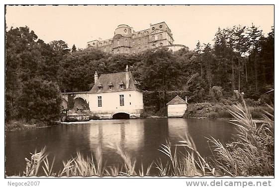 Montbazon~~37~~le Chateau Du Puit Et Le Moulin - Montbazon