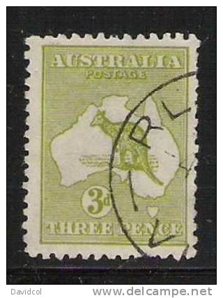 R107.-.AUSTRALIA .-   SCOTT # : 5  .- KANGAROOS .-  USED STAMP  .- - Used Stamps