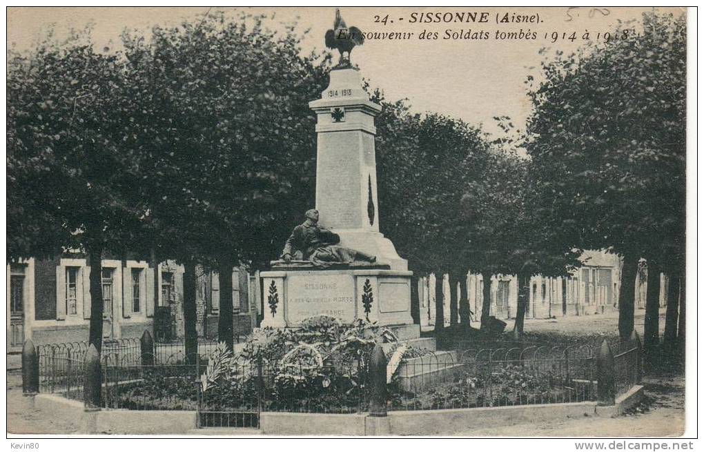 02 SISSONNE En Souvenir Des Soldats Tombés 1914 à 1918 - Sissonne