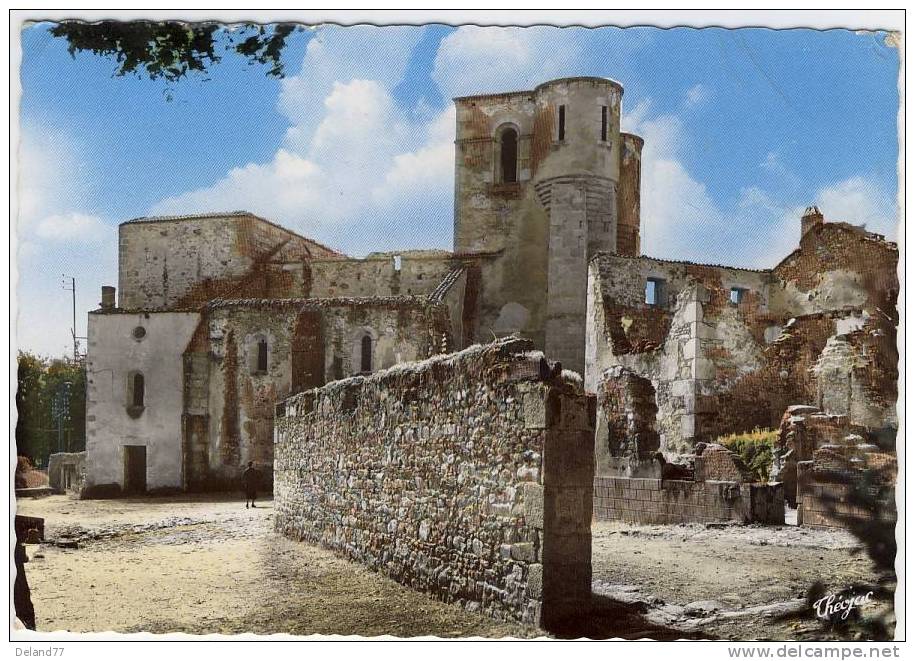 ORADOUR Sur GLANE Cité Martyre , L'église - Oradour Sur Glane