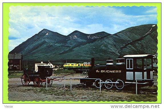 YOKON Tranportation Old And New. "Duchess " Train Engine. And The Stagecoach On View At Carcross. CANADA Diligence - Yukon