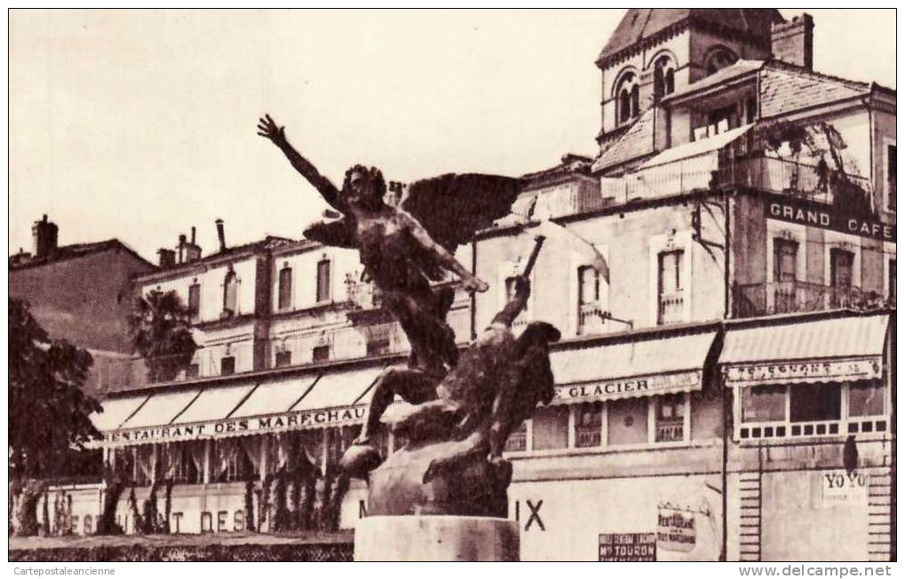 31 Haute Garonne ¤ SAINT GAUDENS BOULEVARD SUD CAFE Restaurant Les Marechaux 1940s ¤ BROMURE LABOUCHE 12 ¤ 148A - Saint Gaudens