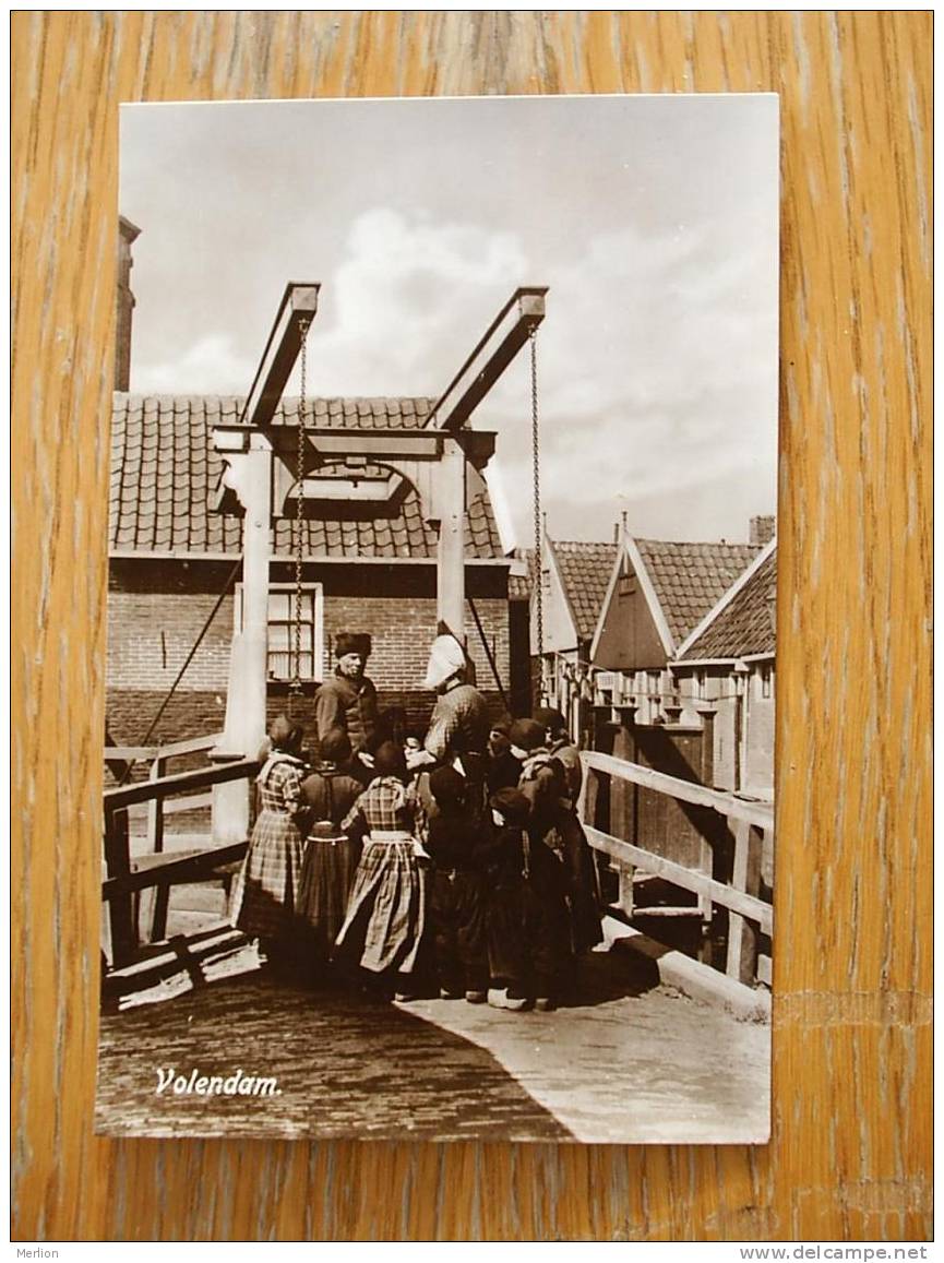 Volendam - RPPC Foto A.G.Van Agtrmaal   1920- VF++  D14473 - Volendam