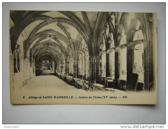 Galerie Du Cloitre De L'Abbaye - Saint-Wandrille-Rançon