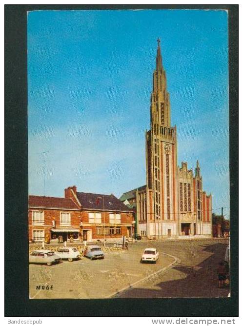 CPSM - Moreuil ( 80) - L' église ( Automobile Citroën DS Acadiane Ed. MAGE) - Moreuil