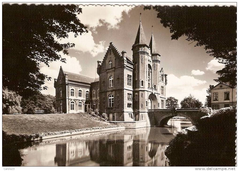 ESTAIMBOURG  :  LE  CHATEAU  DE  BOURGOGNE - Estaimpuis