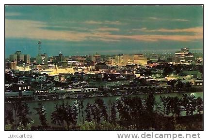 SPECTACULAR NIGHT VIEW OF CALGARY. - Calgary