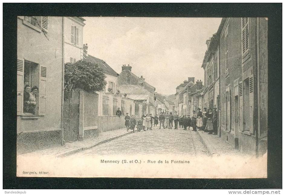 Mennecy (91) - Rue De La Fontaine ( Animée Ed. GOURGEOIS ) - Mennecy