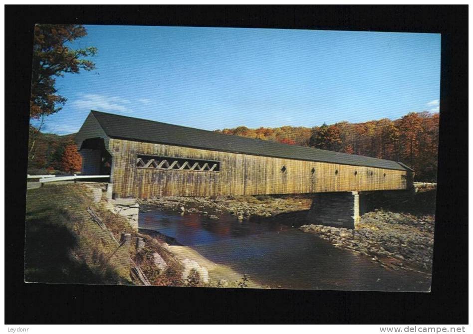 Old Covered Bridge In West Dummerston, Vermont - Autres & Non Classés