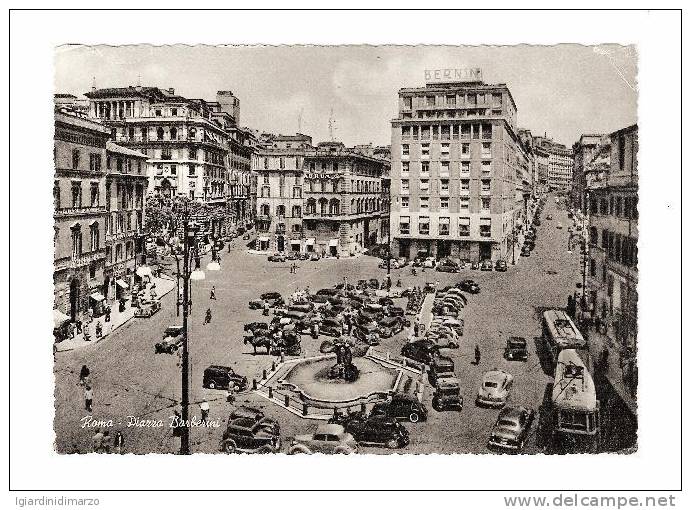 ROMA 1957 - Piazza Barberini - Viaggiata  - ANIMATA/AUTO/FILOBUS - In Buone Condizioni - DC1265. - Places & Squares