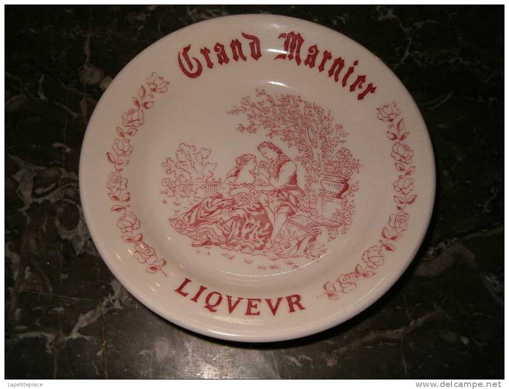 (MAG) Cendrier Publicitaire GRAND MARNIER, Réalisation Grindley - Ashtrays