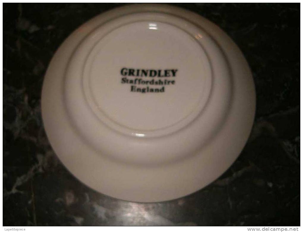 (MAG) Cendrier Publicitaire GRAND MARNIER, Réalisation Grindley - Ashtrays